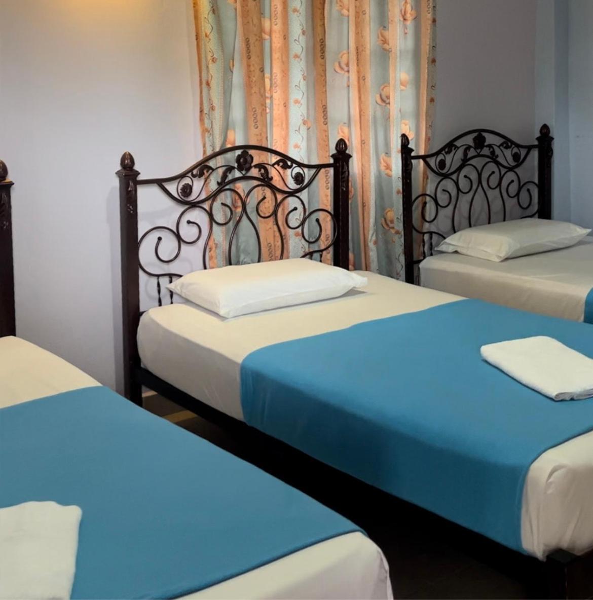 Kanza Beach Inn Marang Exterior photo