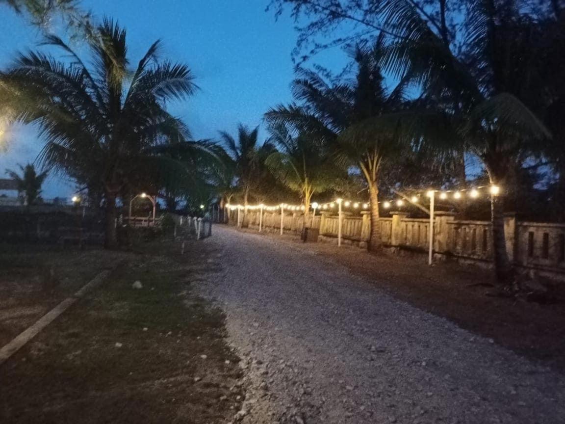 Kanza Beach Inn Marang Exterior photo